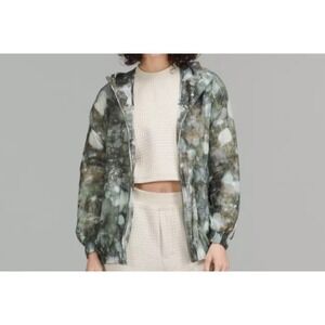 NWOT Lululemon Lab Translucent Hooded‎ Jacket Designed for On the Move Size 6